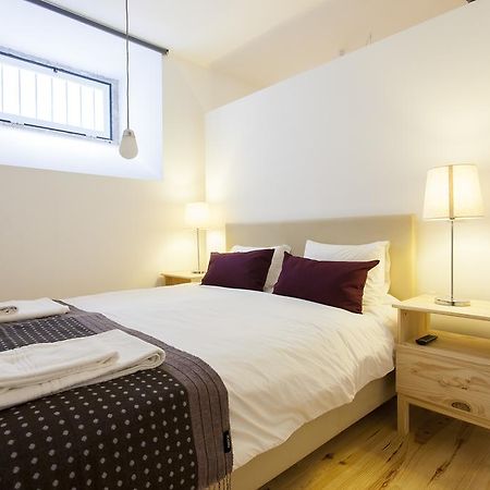 Joivy Cosy 1-Bed Flat With Workspace In Santa Catarina, Moments From Luis De Camoes Sq Lizbona Pokój zdjęcie