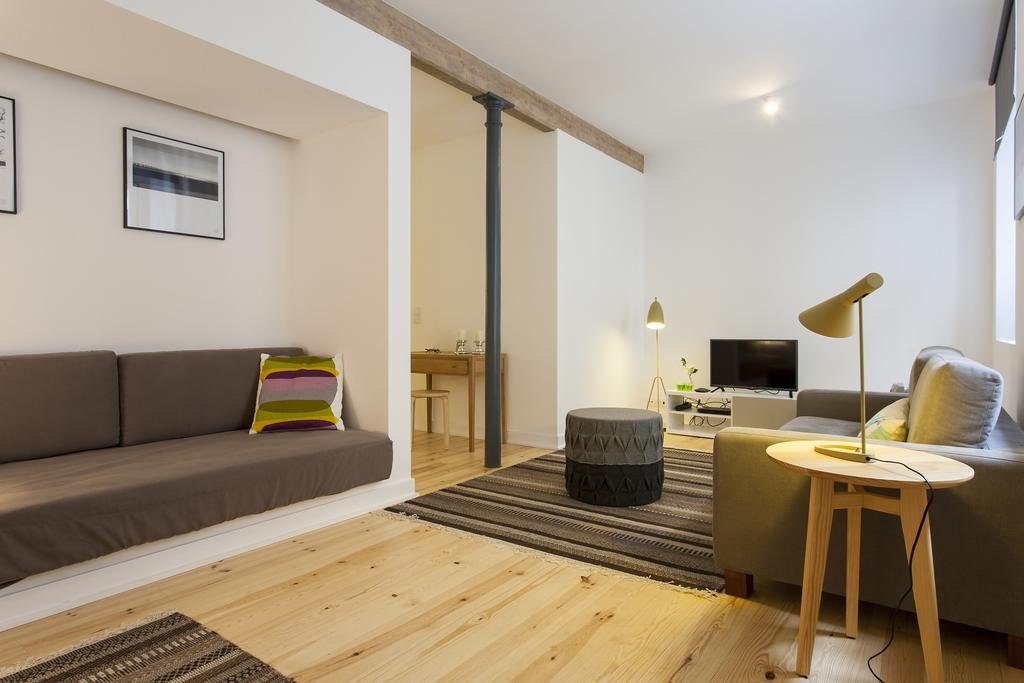 Joivy Cosy 1-Bed Flat With Workspace In Santa Catarina, Moments From Luis De Camoes Sq Lizbona Pokój zdjęcie