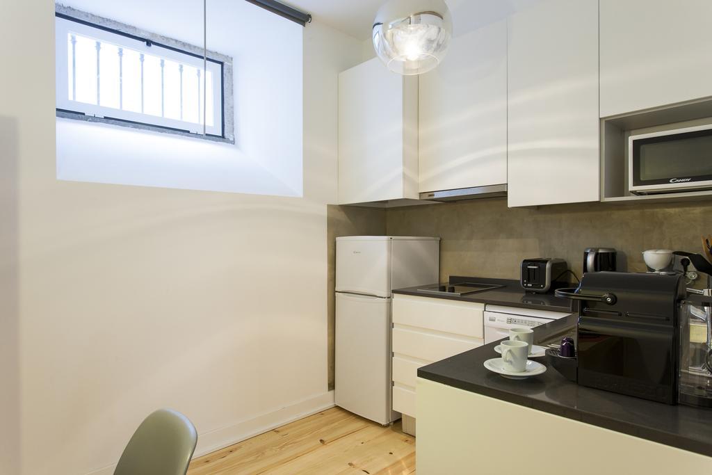 Joivy Cosy 1-Bed Flat With Workspace In Santa Catarina, Moments From Luis De Camoes Sq Lizbona Pokój zdjęcie